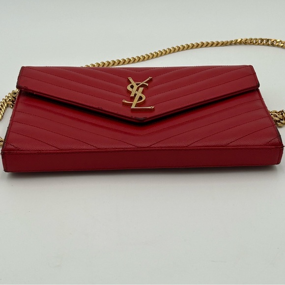 Yves Saint Laurent Red Quilted Clutch with Gold Chain - Picture 7 of 16